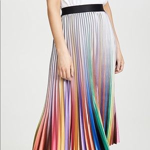 Rainbow Room Pleated Skirt in Rainbow Room
Le Superbe